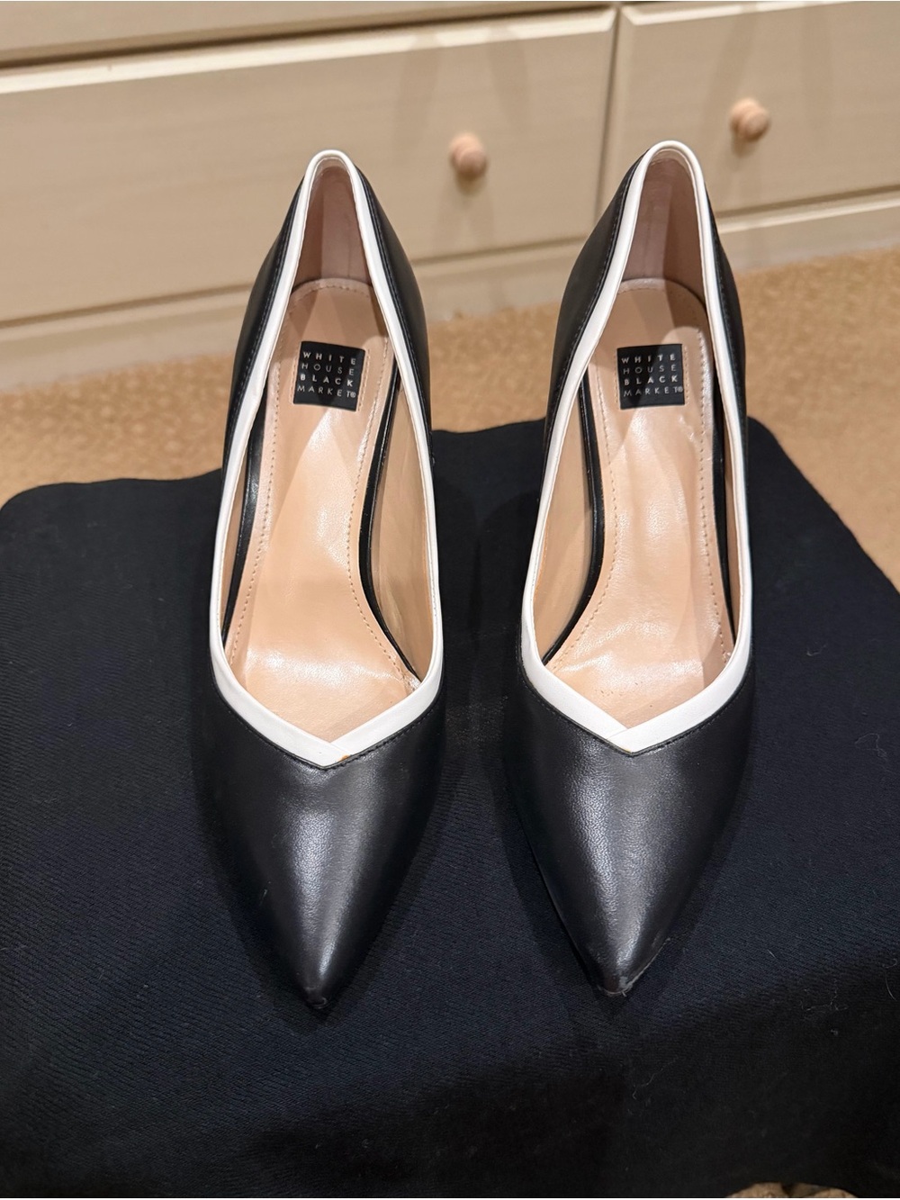White House Black Market Holly Pumps Black & White Size 6.5